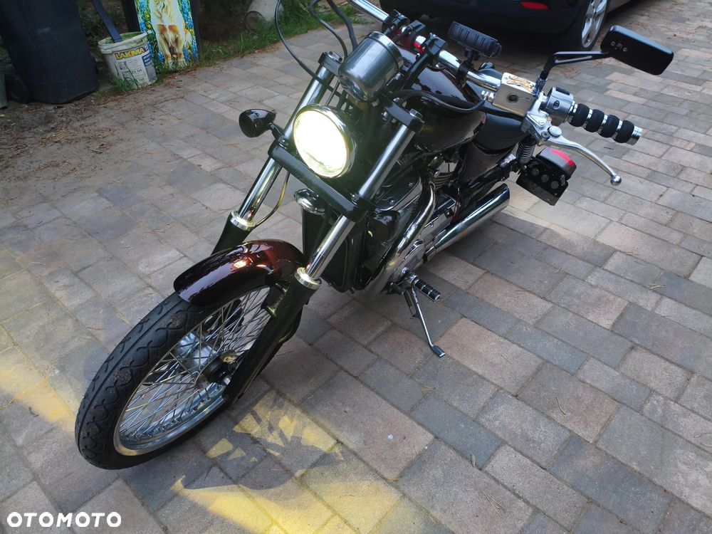 Suzuki VS - 4