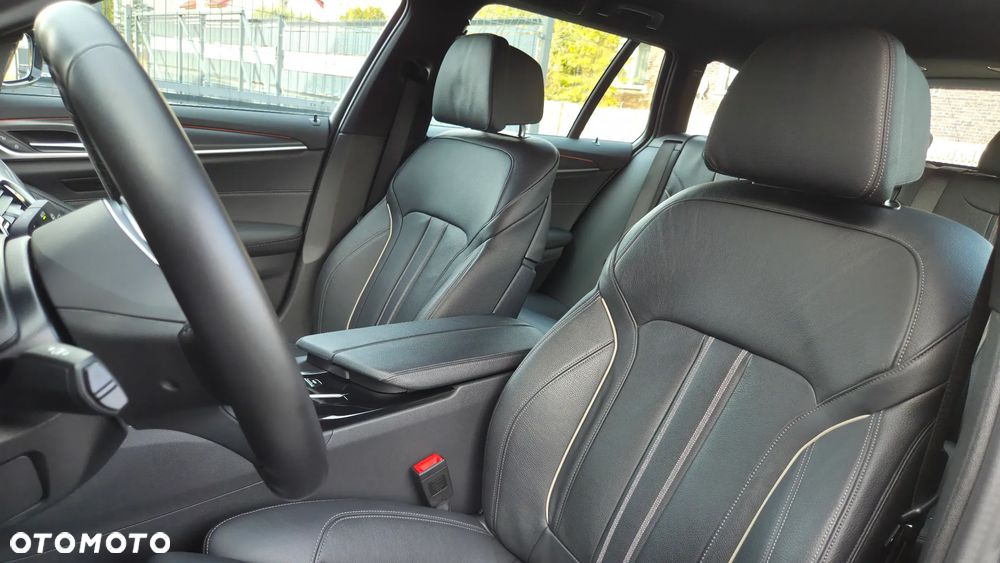 BMW Seria 5 520e M Sport sport - 24