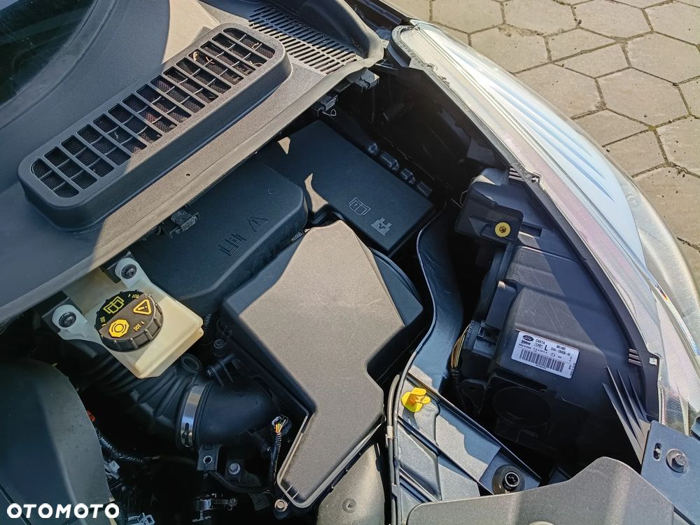 Ford Kuga 2.0 TDCi 4x4 Titanium - 35