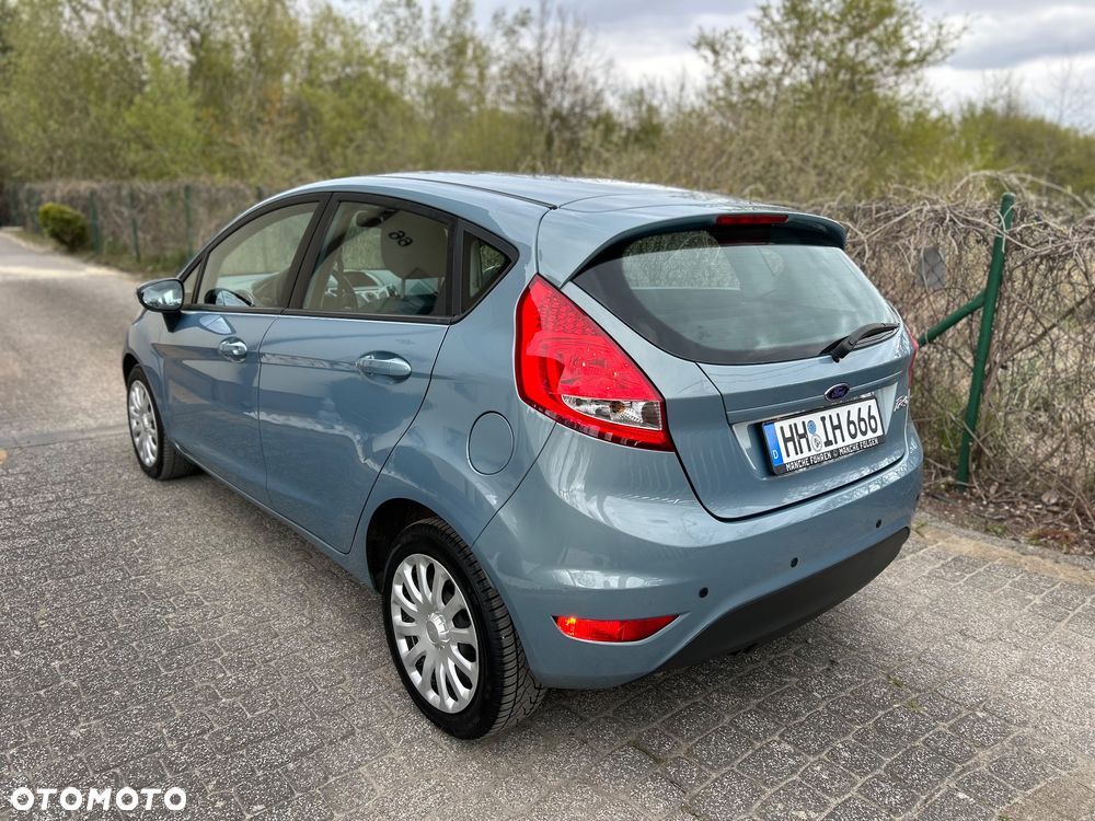 Ford Fiesta 1.25 Trend - 33