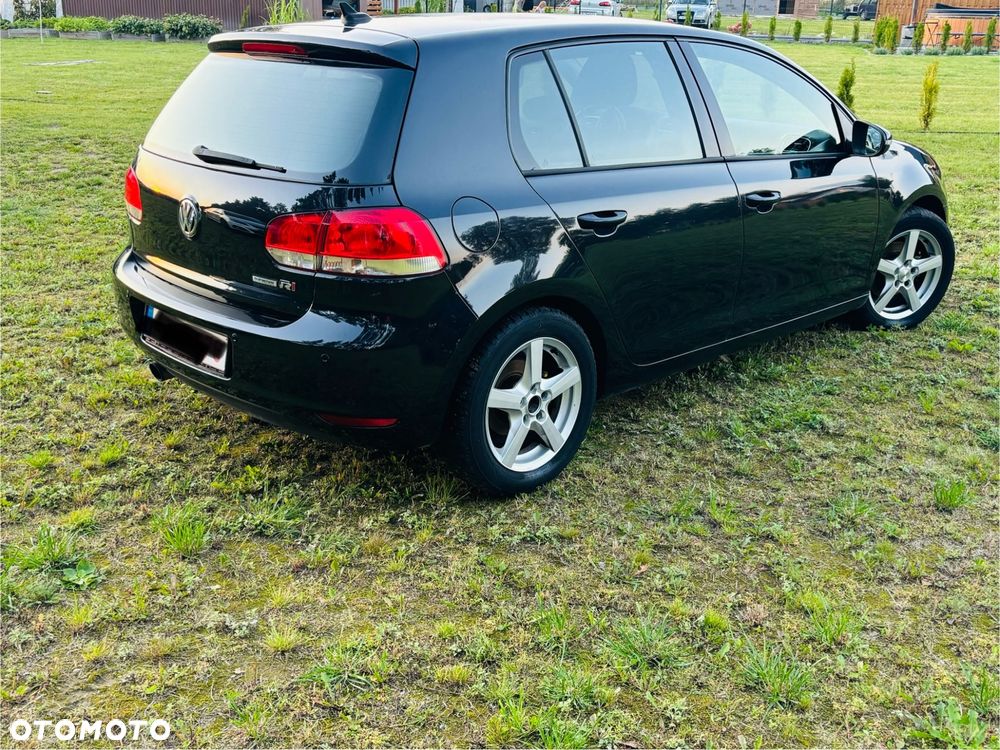 Volkswagen Golf 1.6 TDI DPF Comfortline - 12