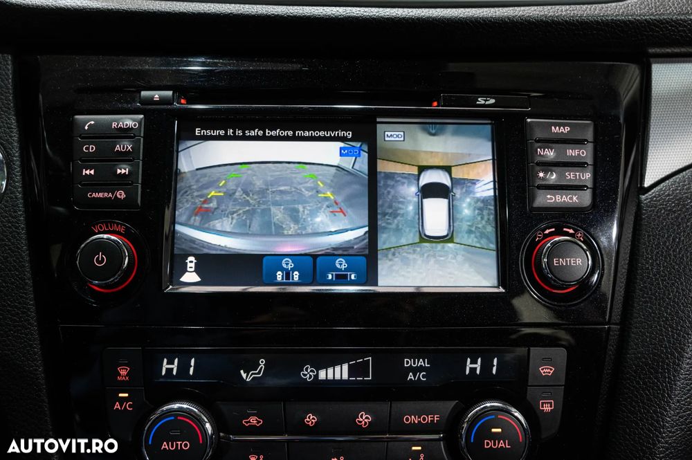 Nissan Qashqai 1.6 DCI Xtronic TEKNA - 17