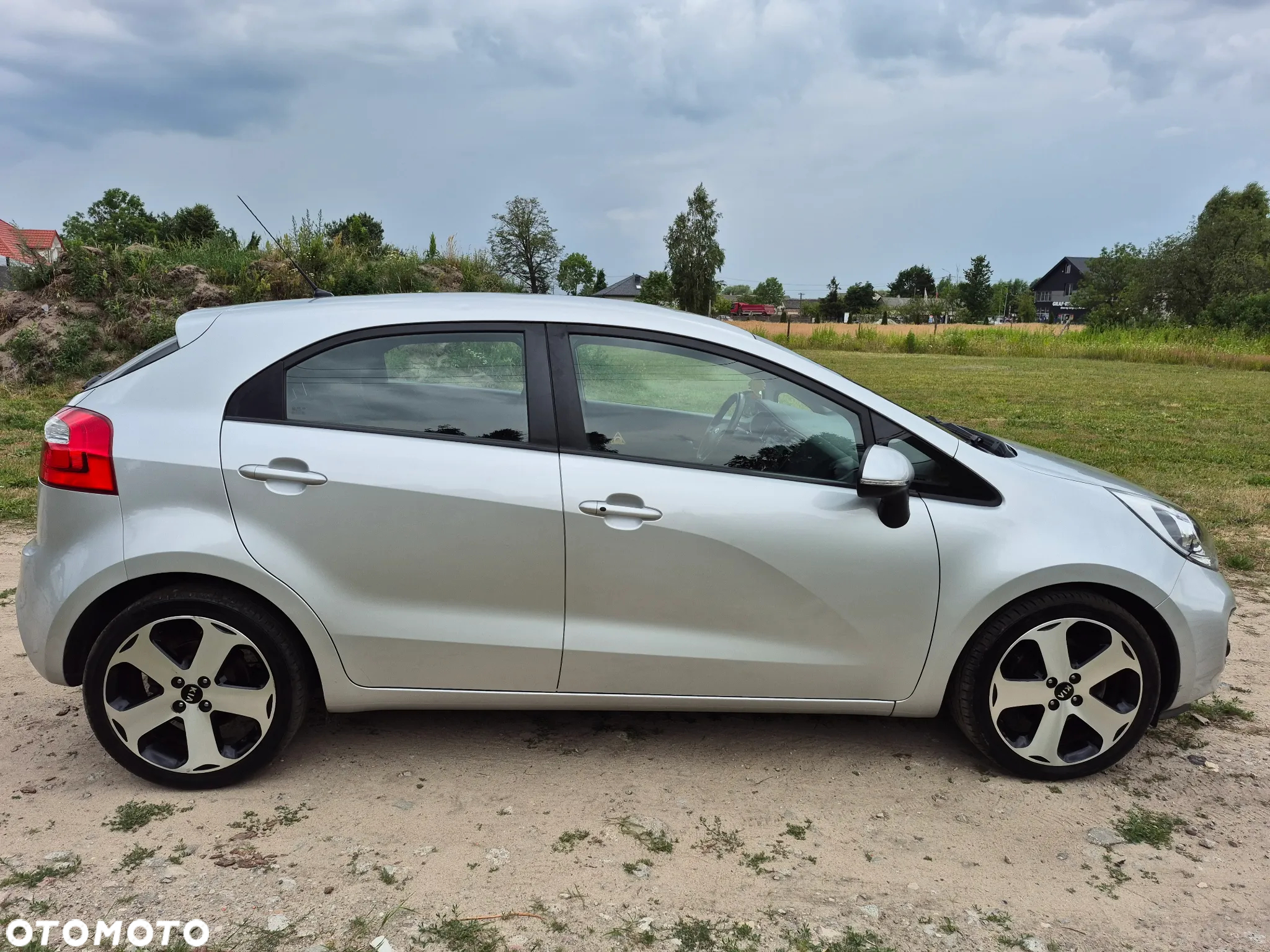 Kia Rio 1.2 Dream-Team Edition - 4