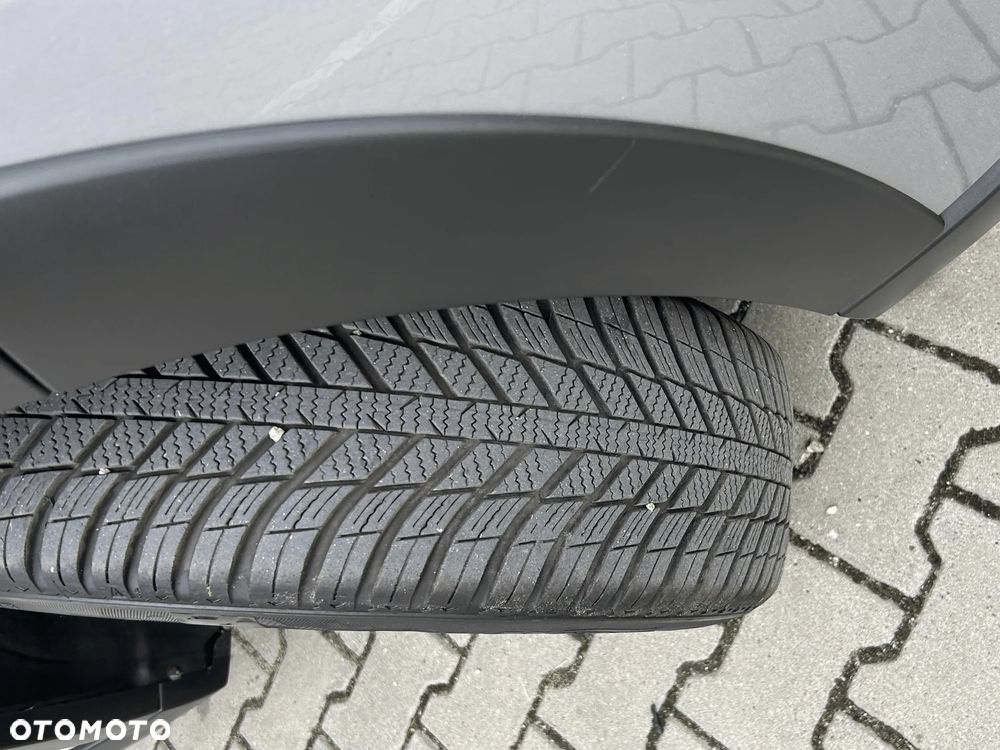 Citroën C3 1.2 PureTech Shine - 32