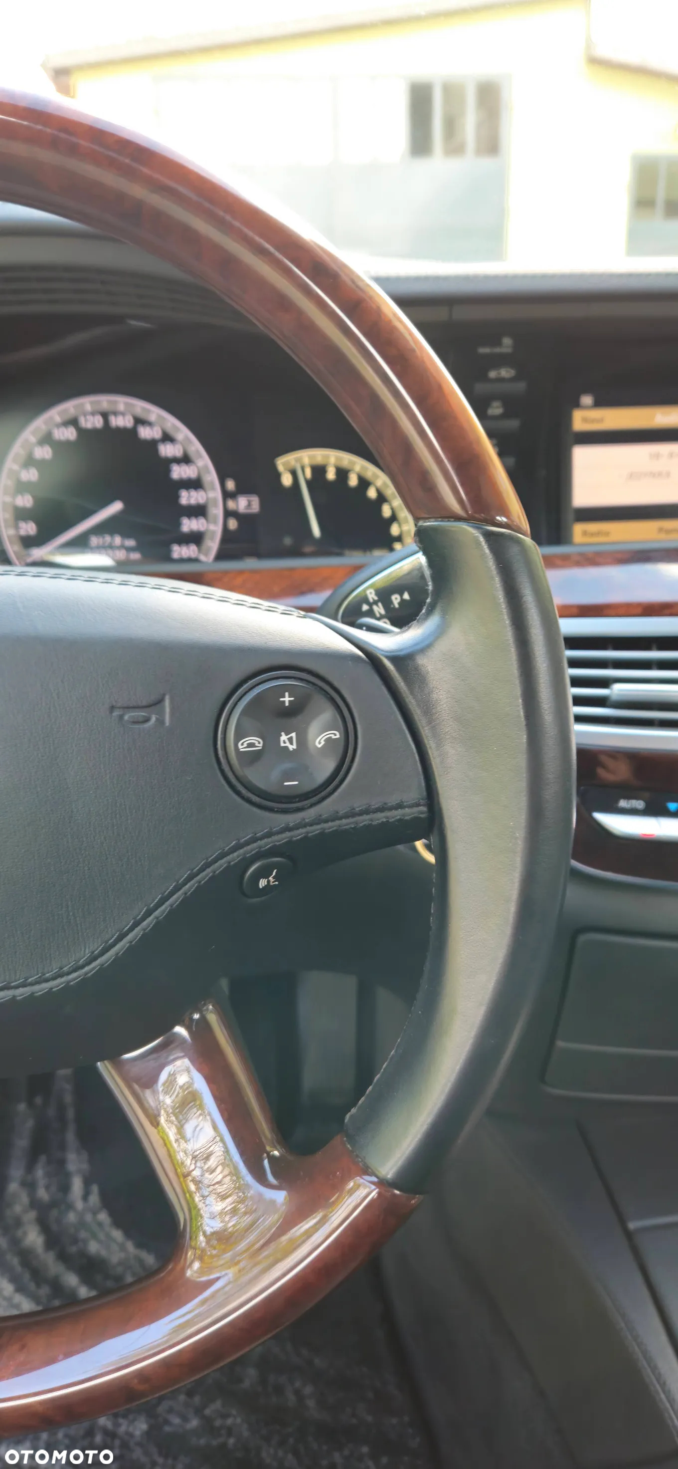 Mercedes-Benz Klasa S 500 7G-TRONIC - 24