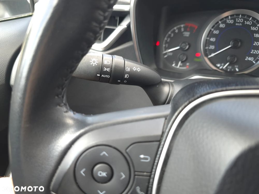 Toyota Corolla 1.8 Hybrid Comfort - 22
