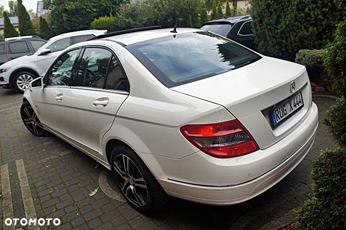 Mercedes-Benz Klasa C 180 BlueEFFICIENCY Avantgarde - 11