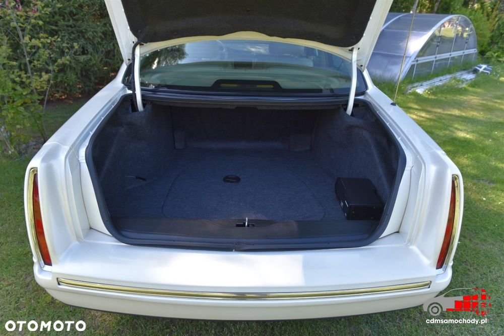 Cadillac Deville - 18