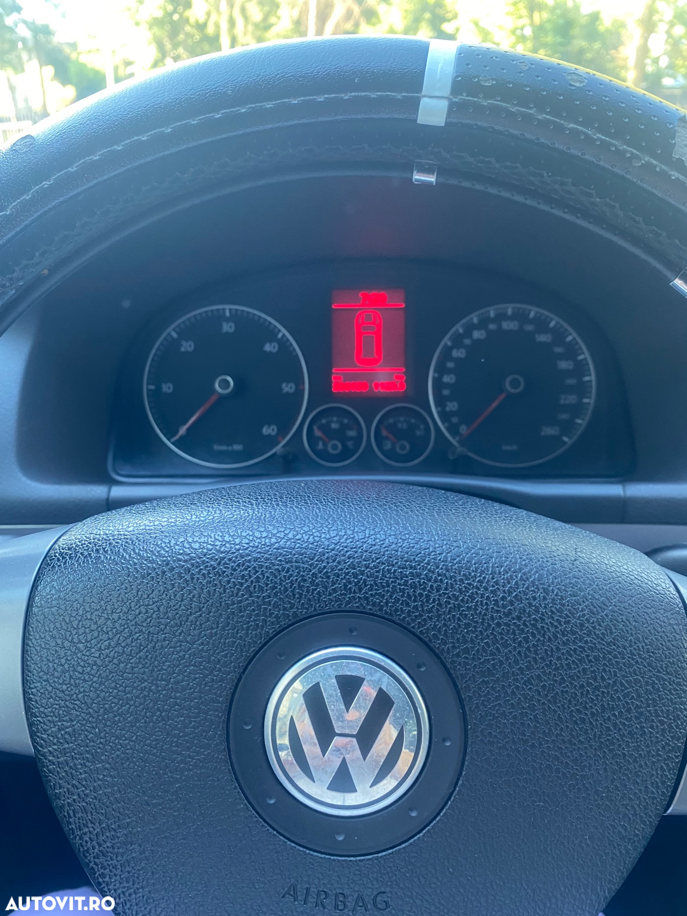 Volkswagen Touran 2.0 TDI DPF Cross - 24