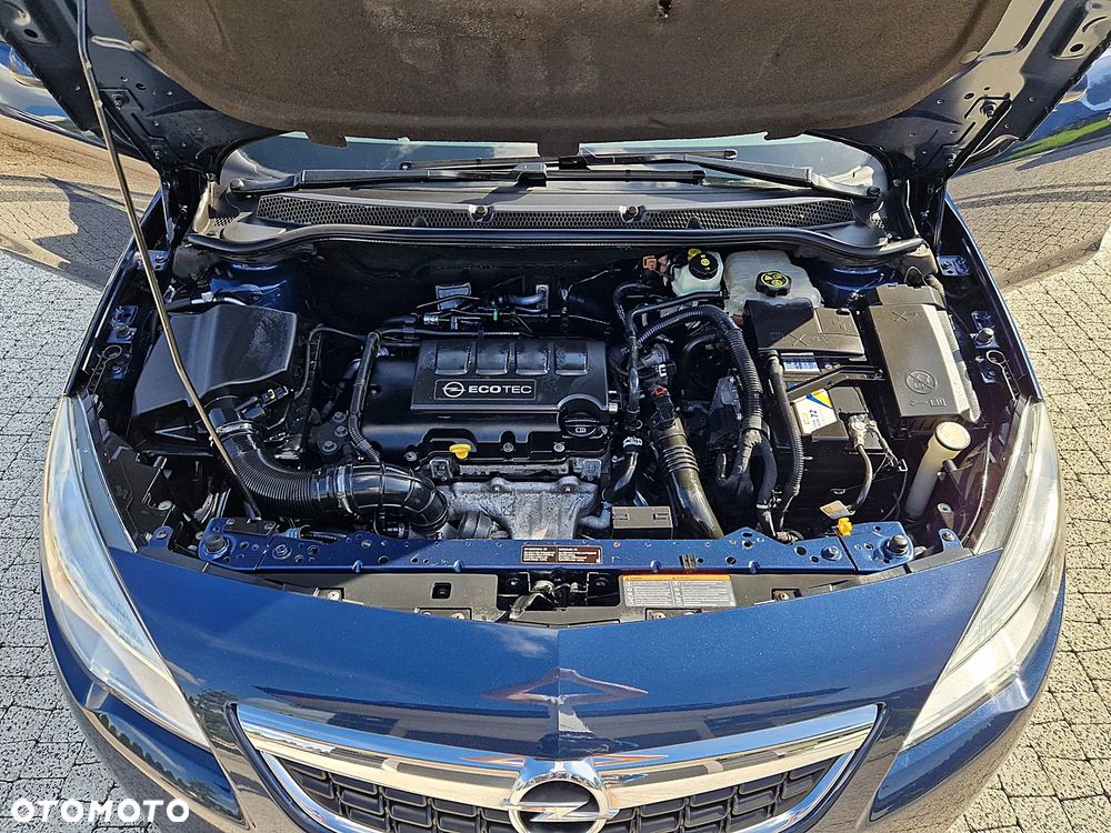 Opel Astra 1.4 Turbo 150 Jahre - 22