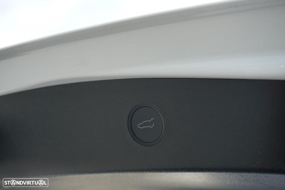 Tesla Model 3 Long Range AWD Dual Motor - 33