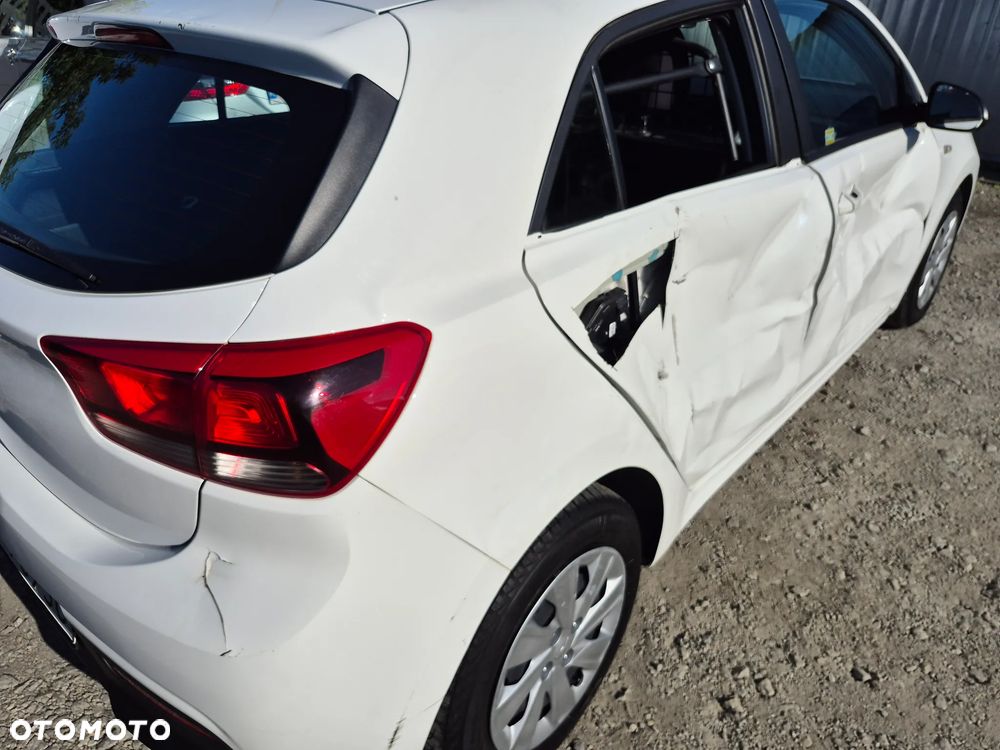 Kia RIO VAN vat1 - 24