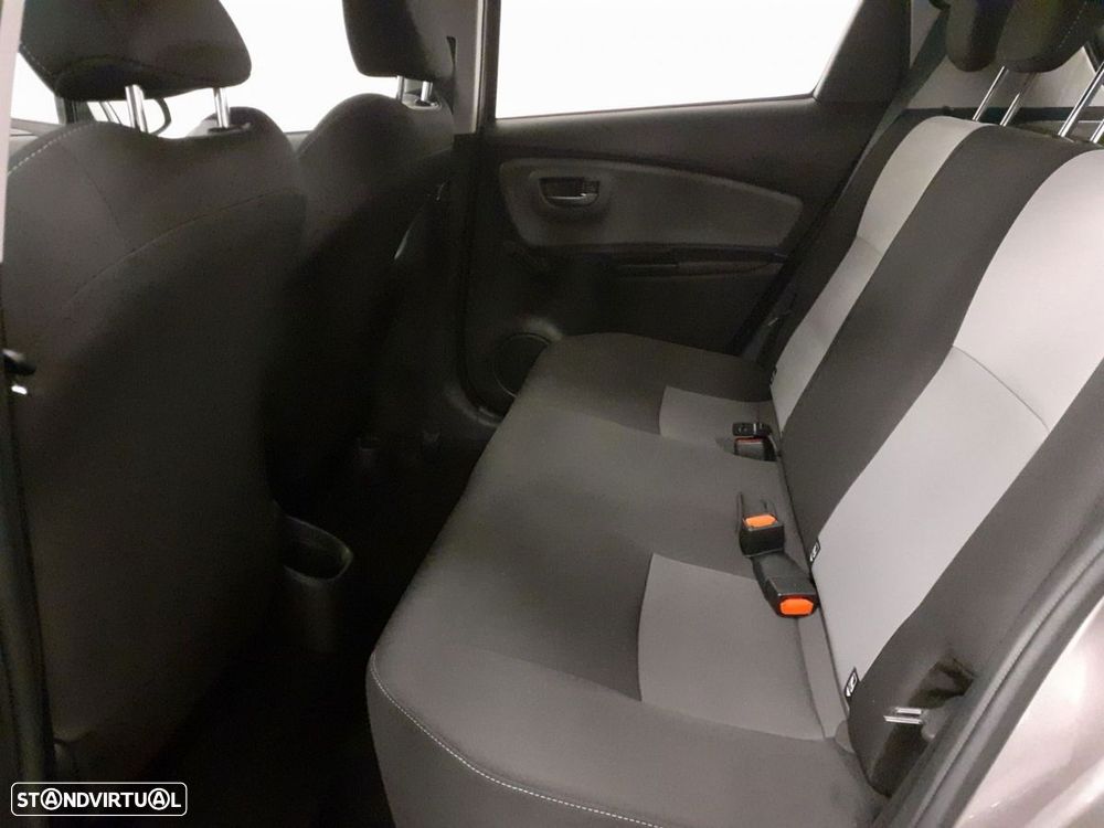 Toyota Yaris - 11