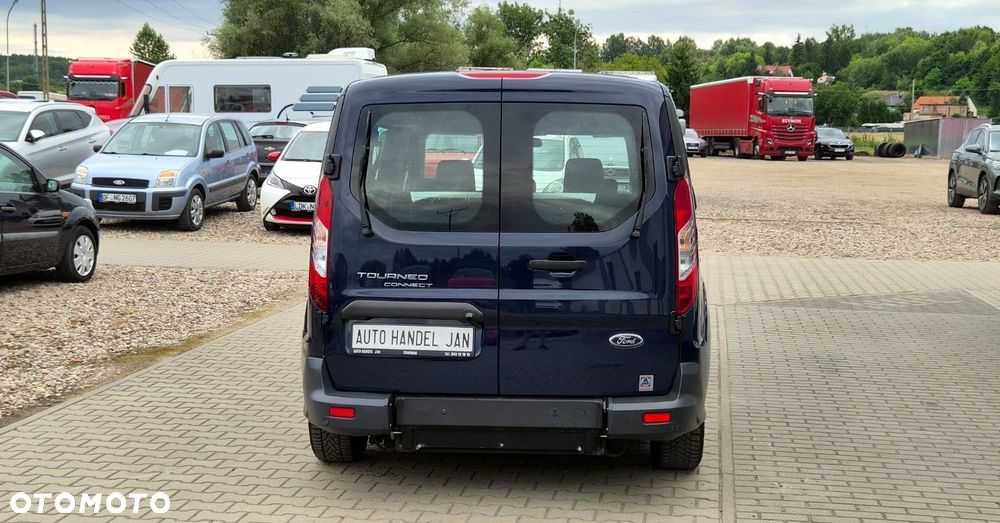 Ford Transit Connect - 13