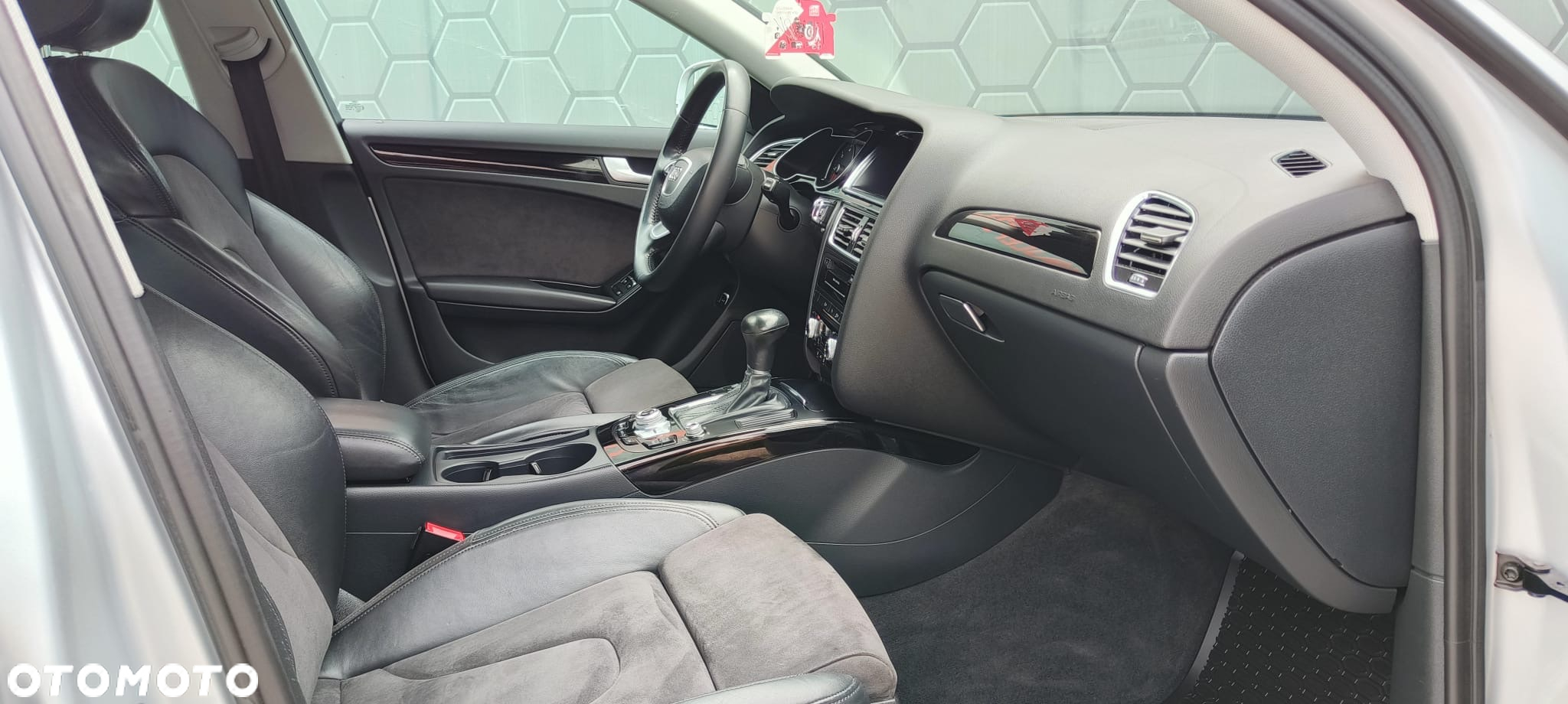 Audi A4 Avant 2.0 TDI Design S tronic - 21
