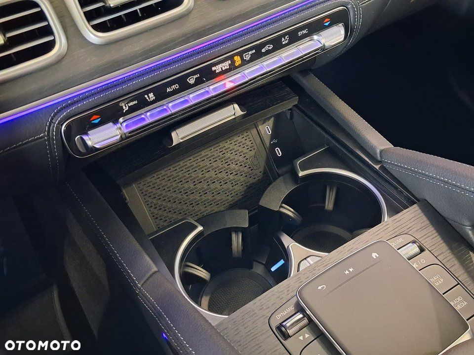 Mercedes-Benz GLE - 12