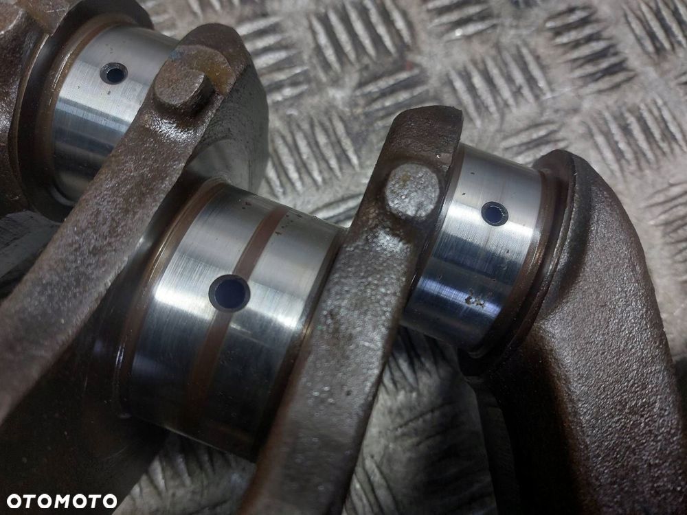 WAŁ KORBOWY FSO POLONEZ ATU 1.6 8V 4376649 - 4