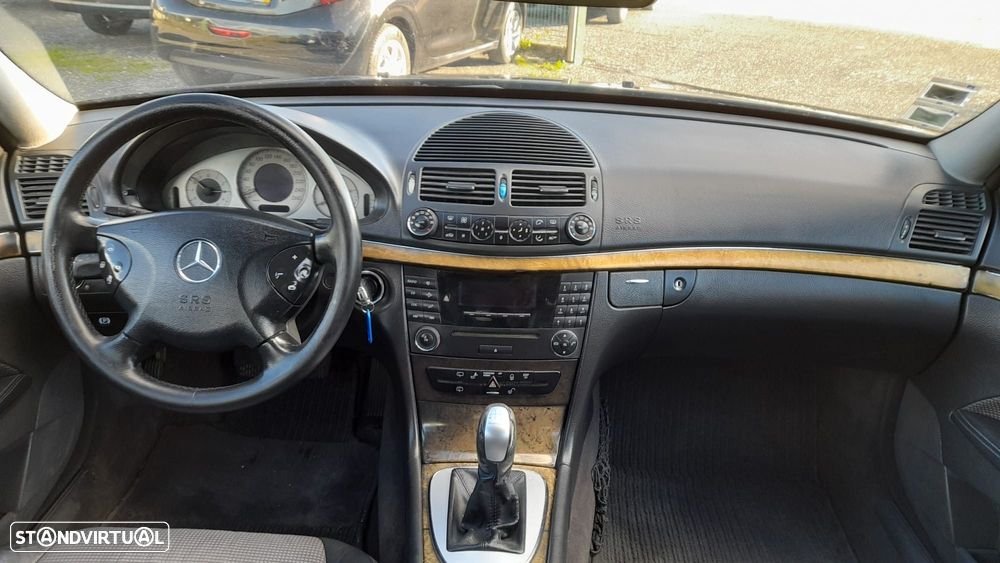 Mercedes-Benz E 220 CDi Avantgarde - 14