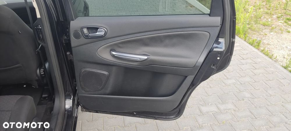 Ford S-Max 2.0 Viva Trend - 25