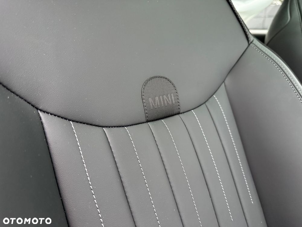 MINI Cooper John Works Electric John Works Trim - 18
