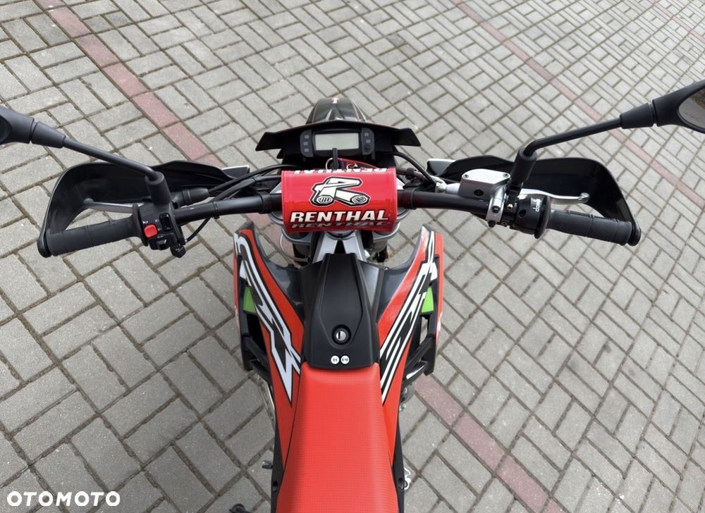 Aprilia SX - 5