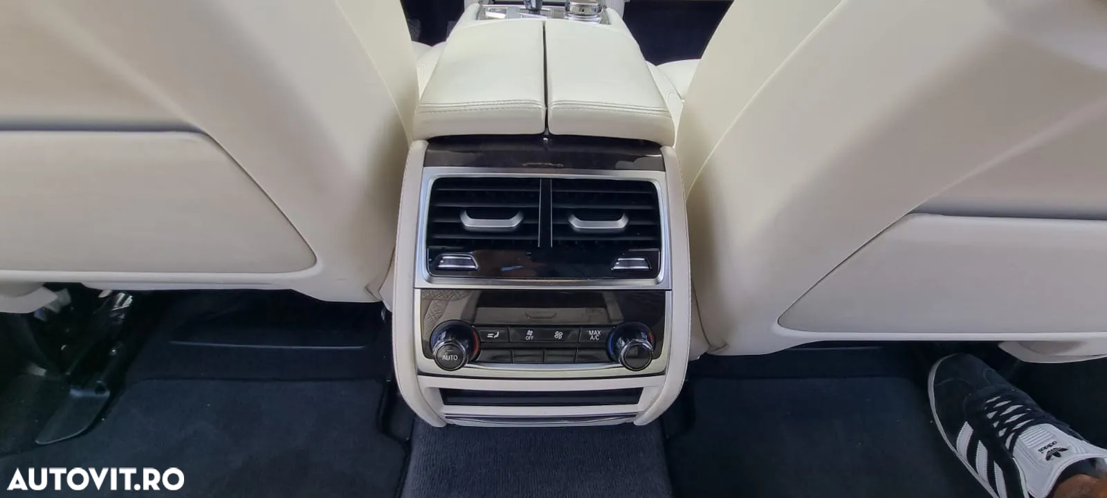 BMW Seria 7 - 15