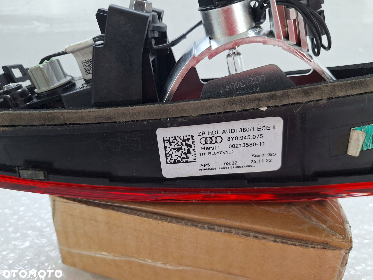 AUDI A3 S3 RS3 8Y 8Y0 2019-2024 LAMPA LEWY TYŁ LEWA TYLNA KLAPA LED OE EU - 2