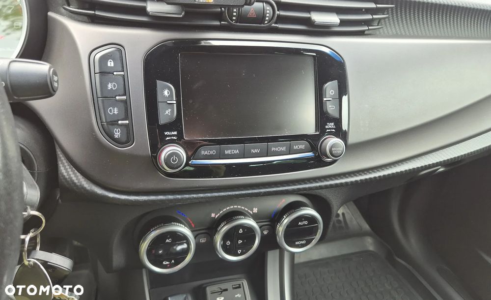 Alfa Romeo Giulietta 1.4 TB 16V Multiair Sprint - 15