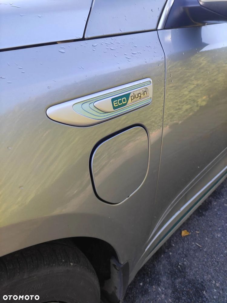 Kia Optima Plug-in Hybrid - 13