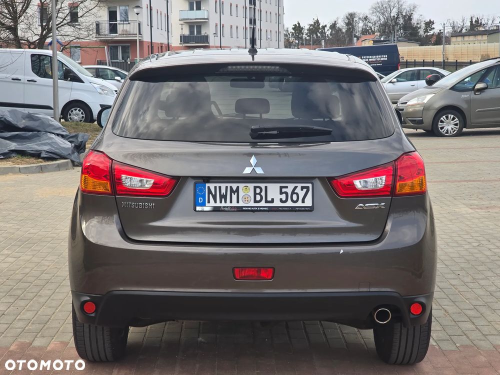 Mitsubishi ASX 1.8 DI-D 2WD Diamant Edition - 10