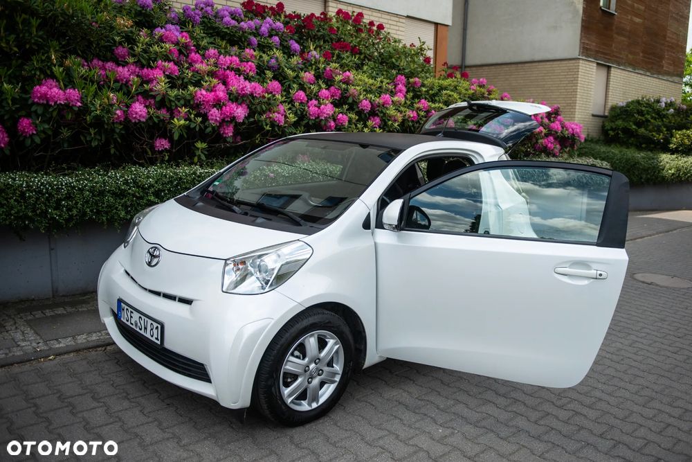 Toyota iQ 1.0 Sol - 12