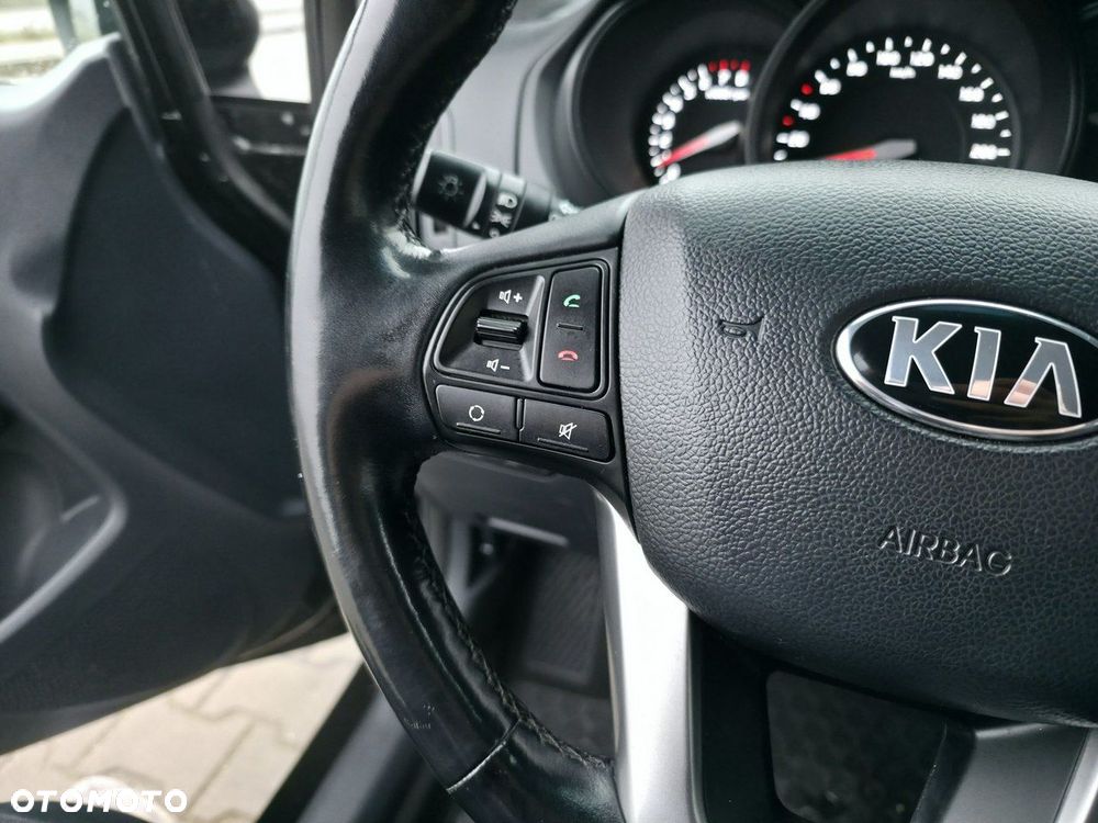 Kia Rio - 20