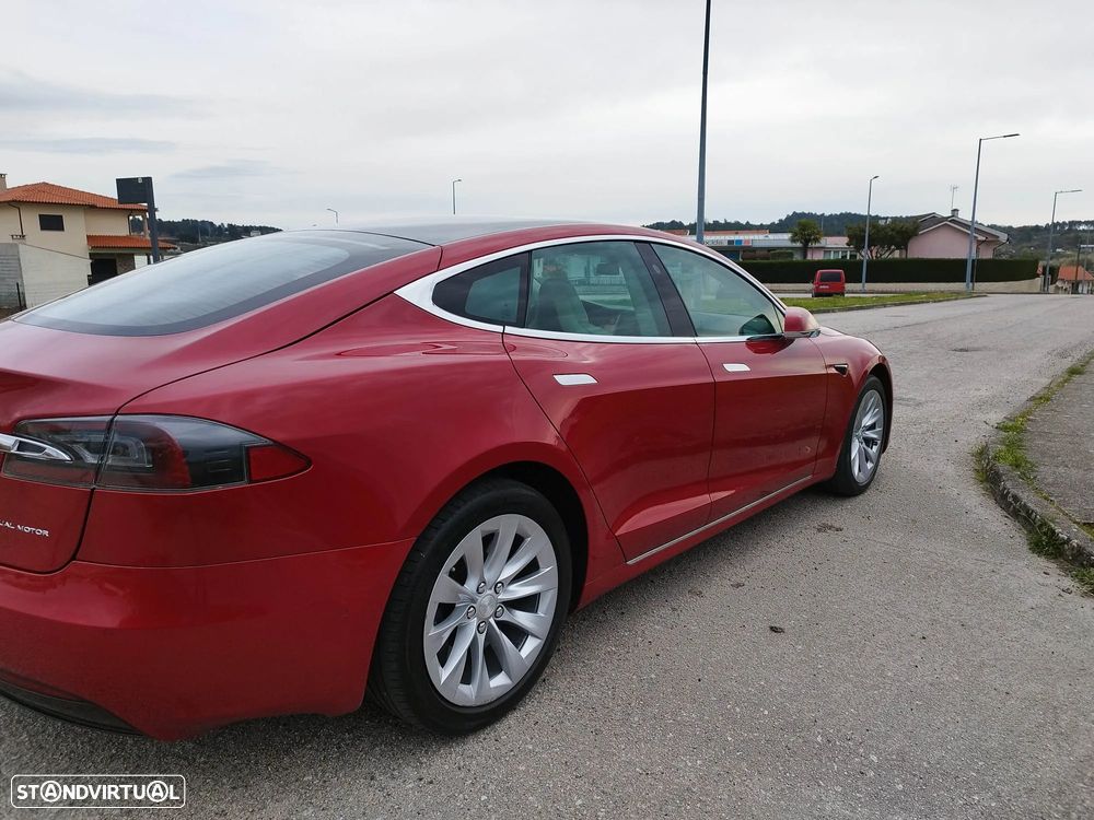 Tesla Model S Long Range - 6