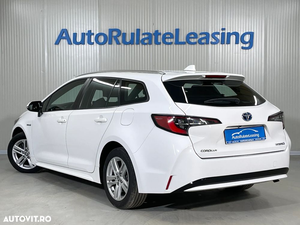 Toyota Corolla 1.8 Hybrid Business Edition - 4