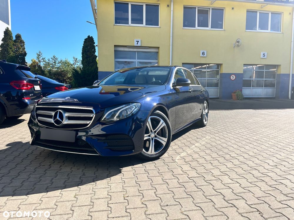 Mercedes-Benz Klasa E 300 9G-TRONIC - 1