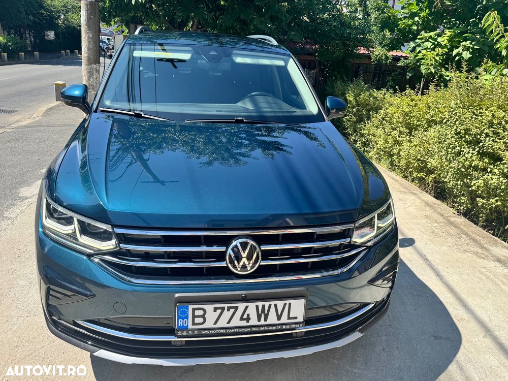Volkswagen Tiguan - 1