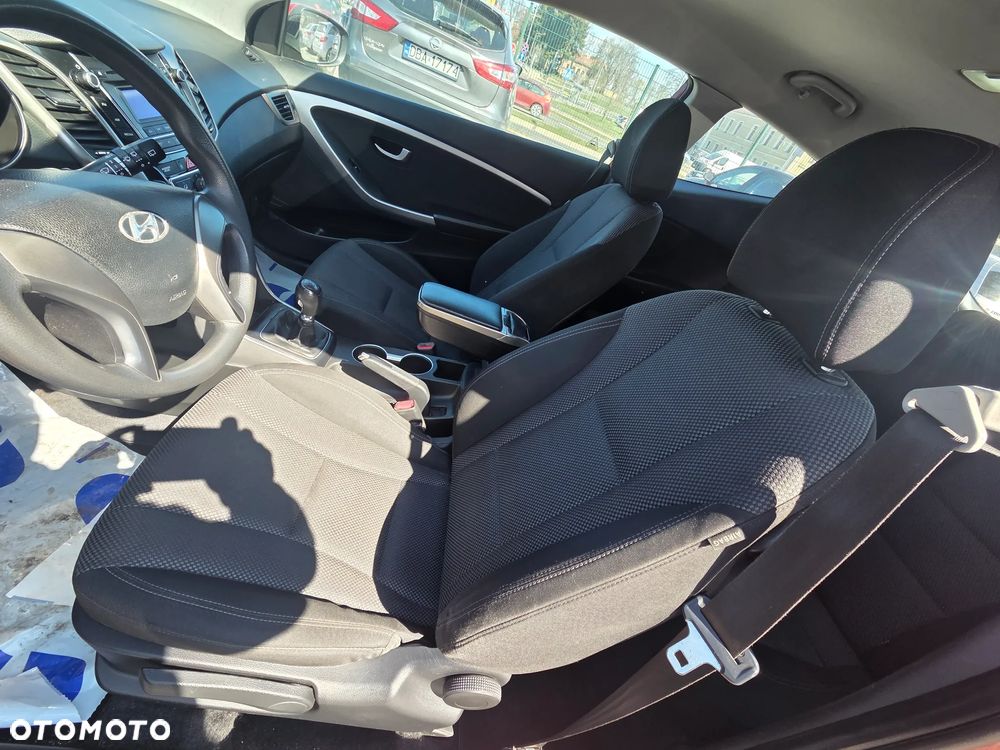 Hyundai i30 1.4 Style - 11