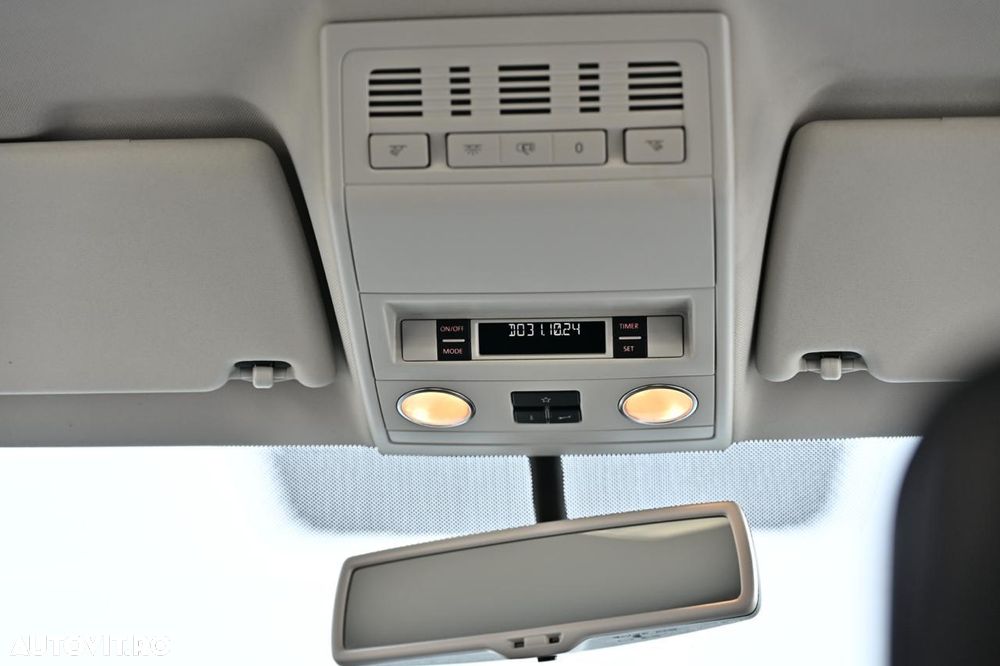 Volkswagen Multivan - 29