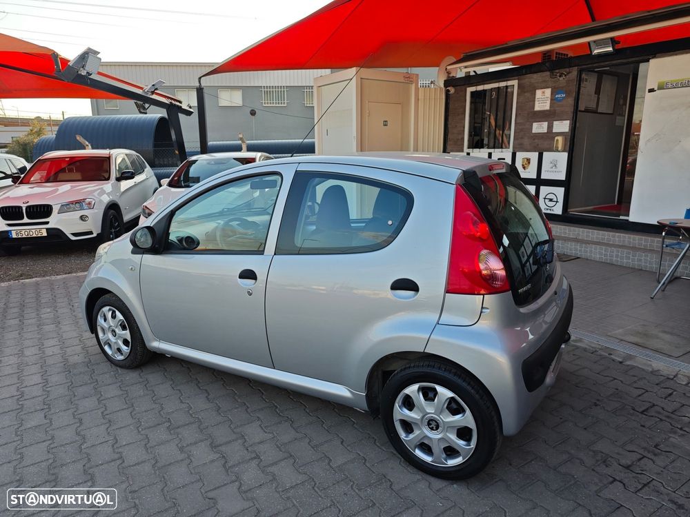 Peugeot 107 2012 photo 3