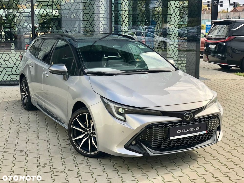 Toyota Corolla 2.0 Hybrid GR Sport Dynamic - 9