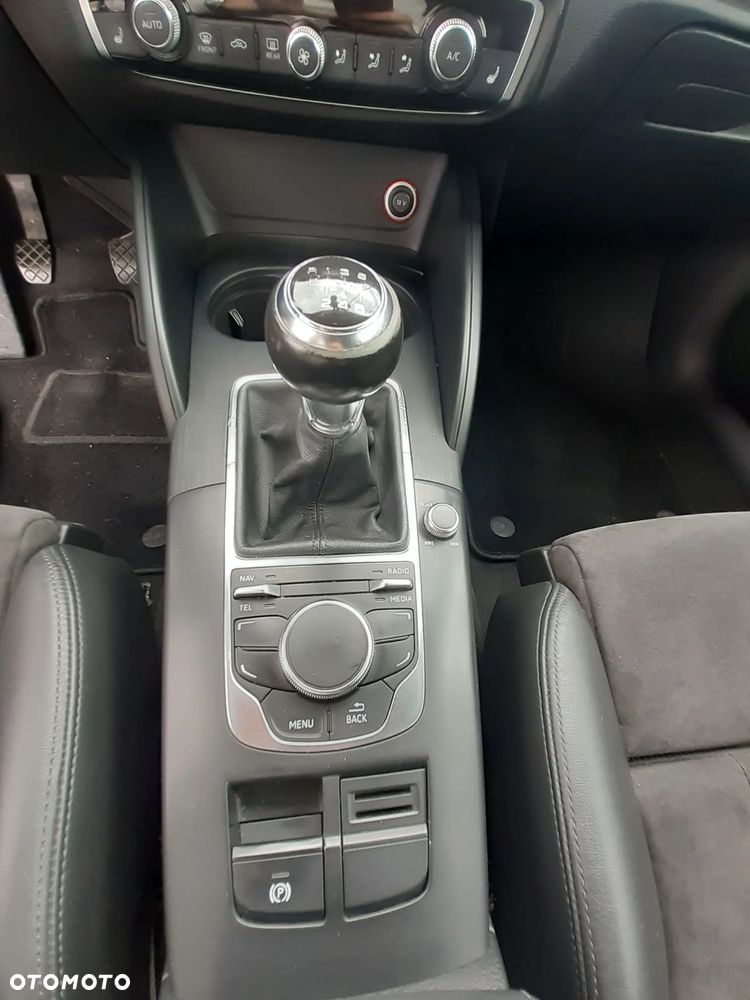 Audi A3 3-drzwiowe 2.0 TDI sport - 24