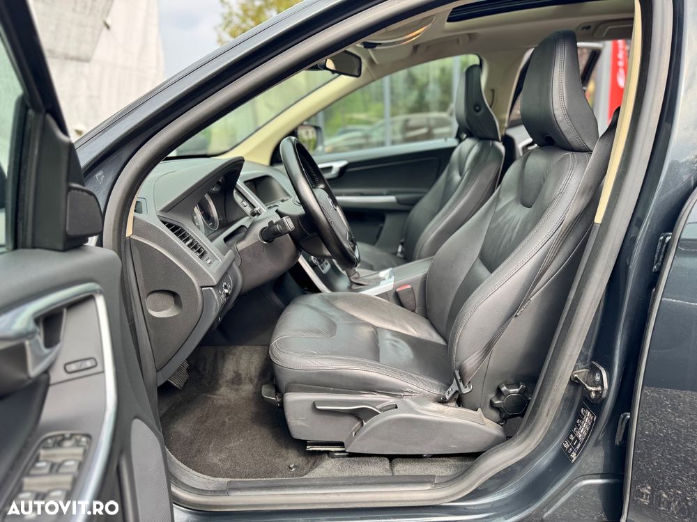 Volvo XC 60 2.4D AWD Aut. Summum - 31