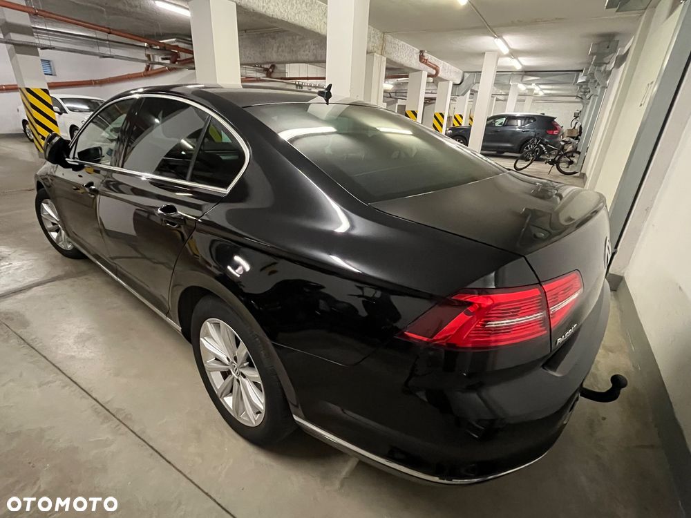 Volkswagen Passat - 5