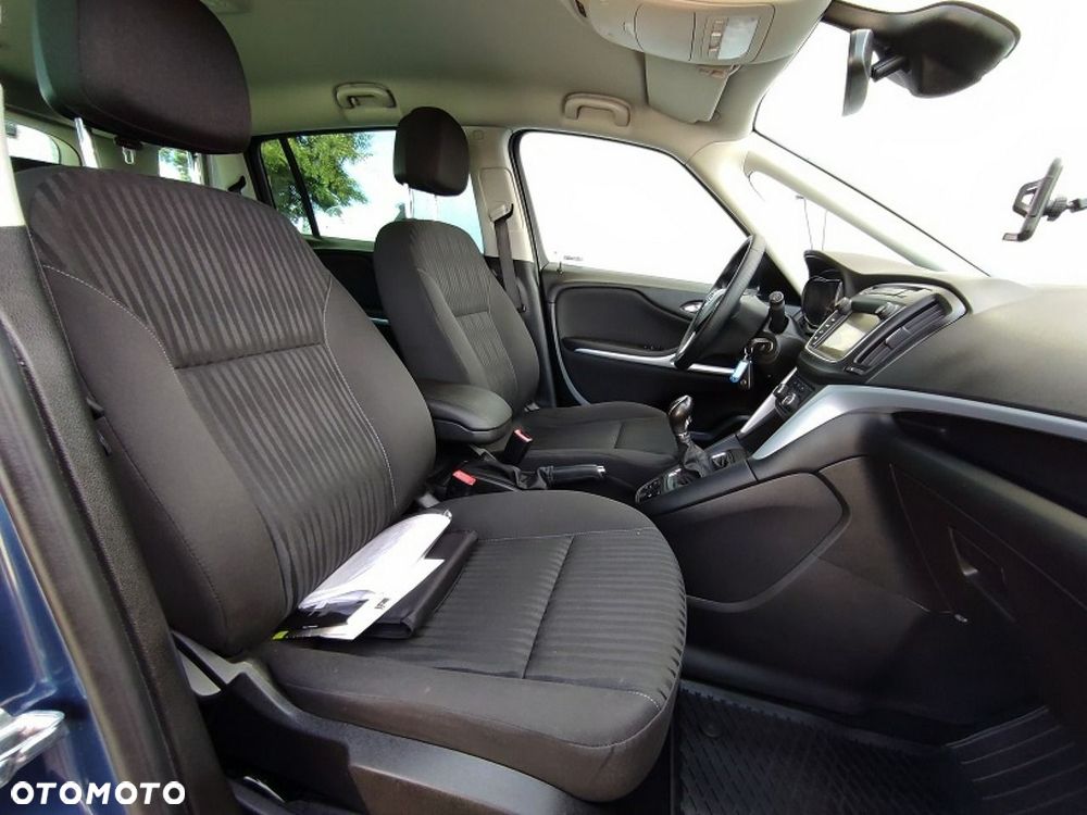 Opel Zafira - 15