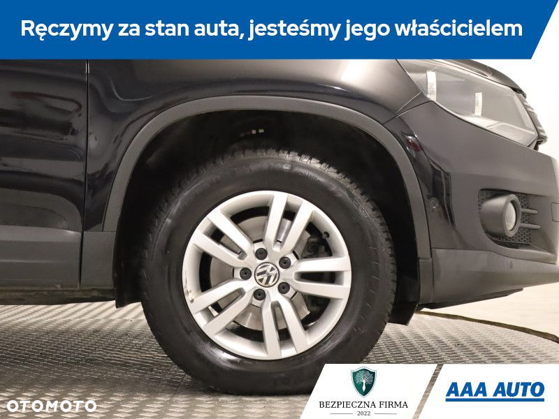 Volkswagen Tiguan - 16