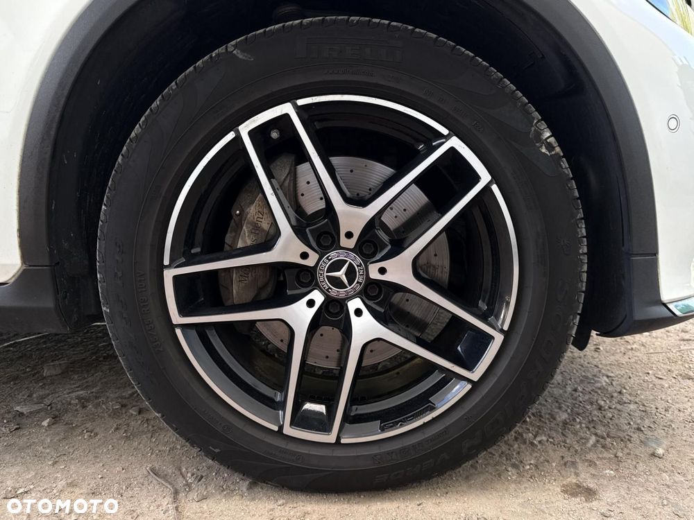Mercedes-Benz GLC - 23