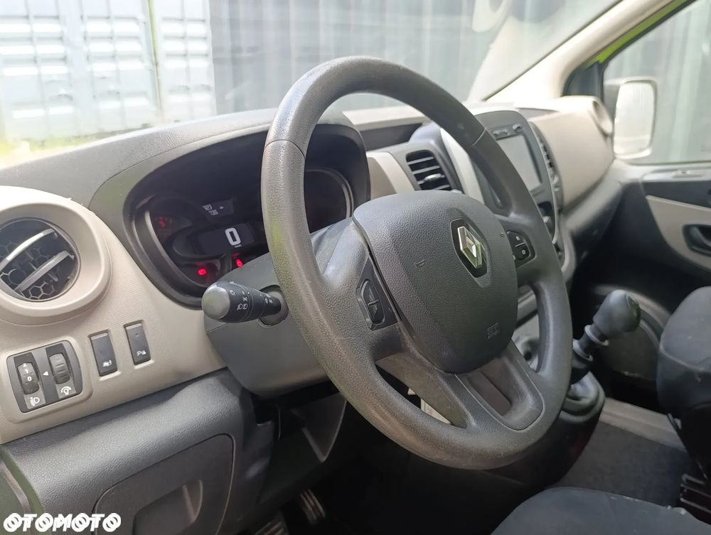 Renault Trafic - 11