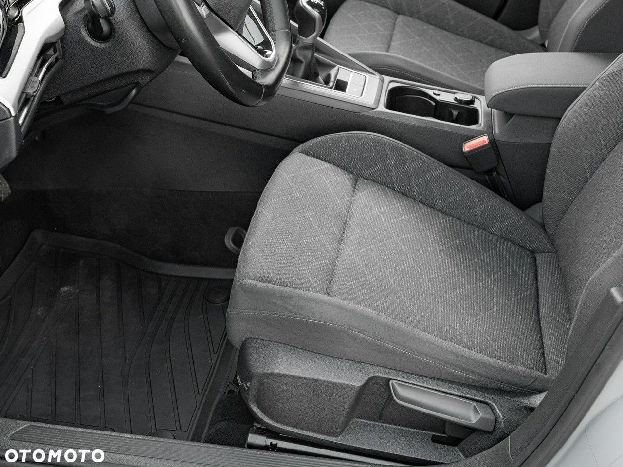 Volkswagen Golf VIII 1.5 TSI EVO Life - 14