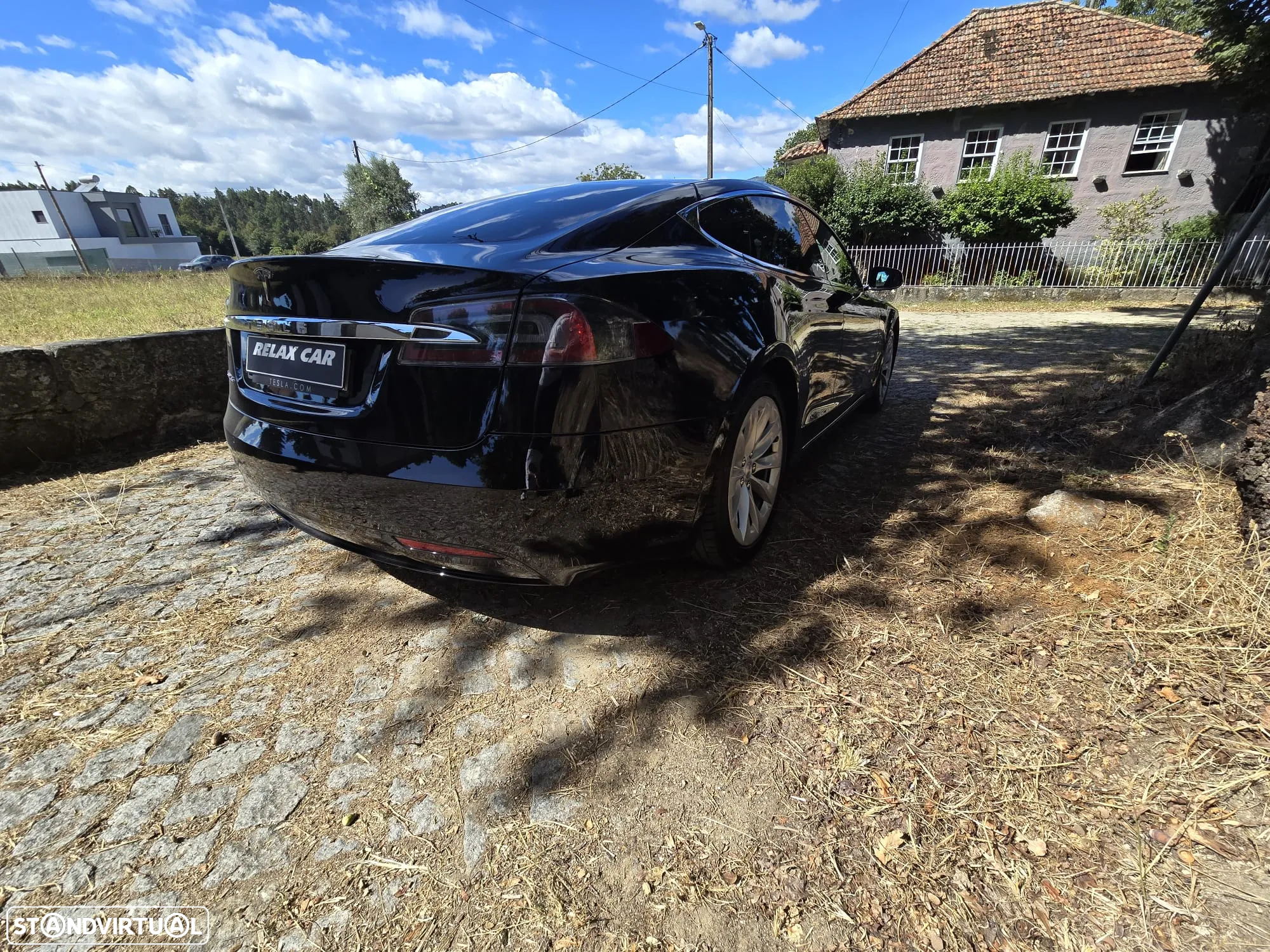 Tesla Model S 75D - 15