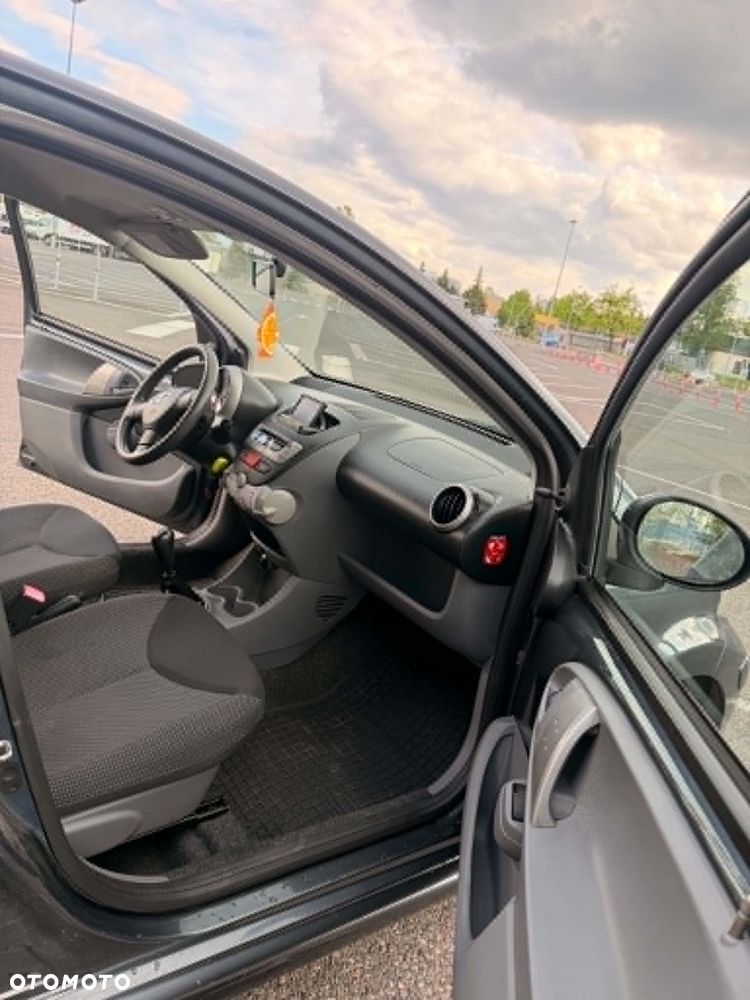 Toyota Aygo Standard - 16